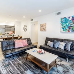 Fully furnished 3 Bedroom Apartment on Poinsettia Place